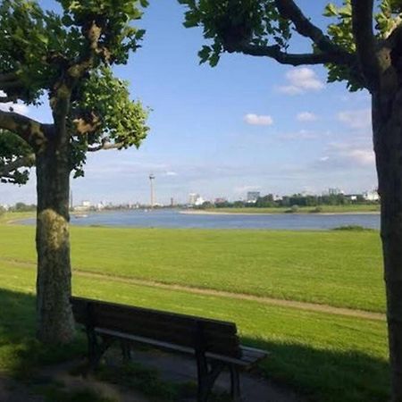 Apartment 120 Qm -3 Schlafzimmer-2 Baeder- Fuer 7 Gaeste Düsseldorf Eksteriør billede