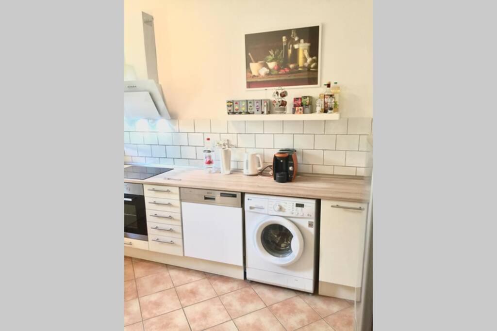 Apartment 120 Qm -3 Schlafzimmer-2 Baeder- Fuer 7 Gaeste Düsseldorf Eksteriør billede